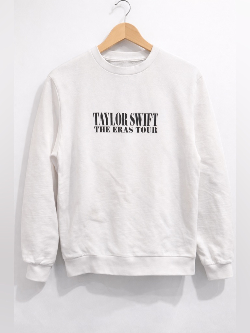 Taylor Swift Eras Tour Sweatshirt Small White Official Concert Merch NWOT - Picture 2 of 4